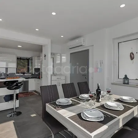 Apartman Luxury Poseidon - Free Parking